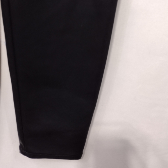 NWOT BLANKNYC Faux Leather Easy Pull On Pants Womens 29 Black Boho Retro 90s - Picture 4 of 9